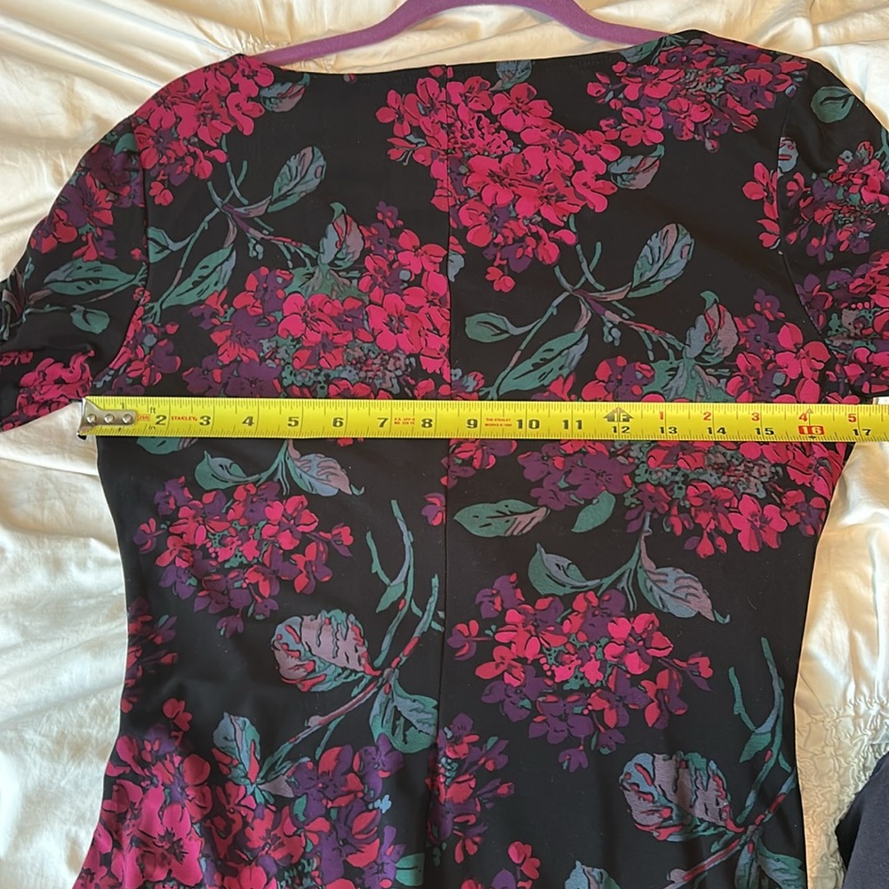 Chaps Ralph Lauren Ruched Black and Pink Bodycon Dress V-Neck Long Sleeve - Picture 3 of 4
